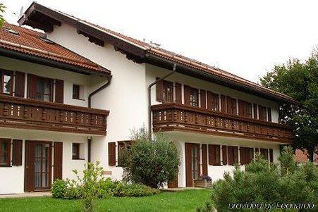 Hallnberg 4*